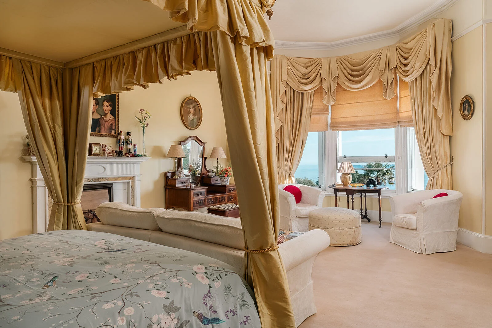 Bay View Room II &mdash; bedroom & sea view